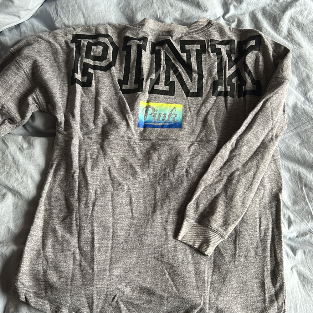 Victorias Secret PINK women’s medium sweatshirt